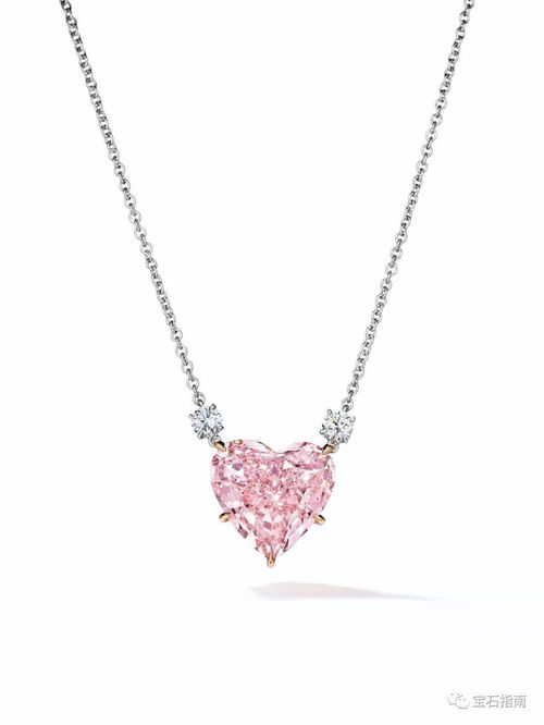 钻石项链套装：优雅、奢华与投资的完美结合