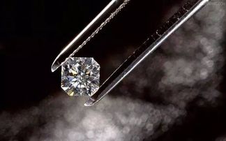 第一次发现钻石是在哪个省发现的呢